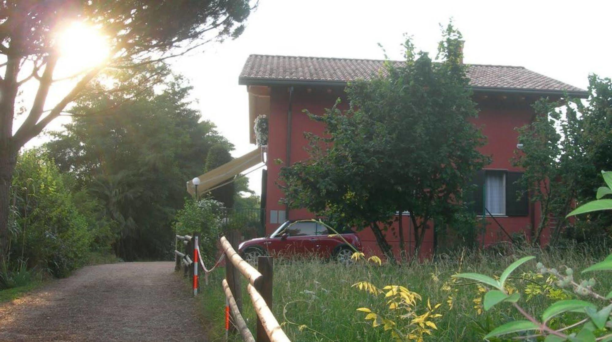 La Collina Since 2008 No Smoking B&B 瓦雷泽 外观 照片